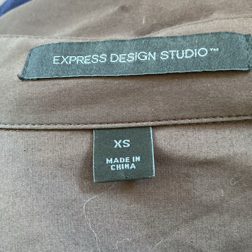 Button down shirt - Picture 3 of 3